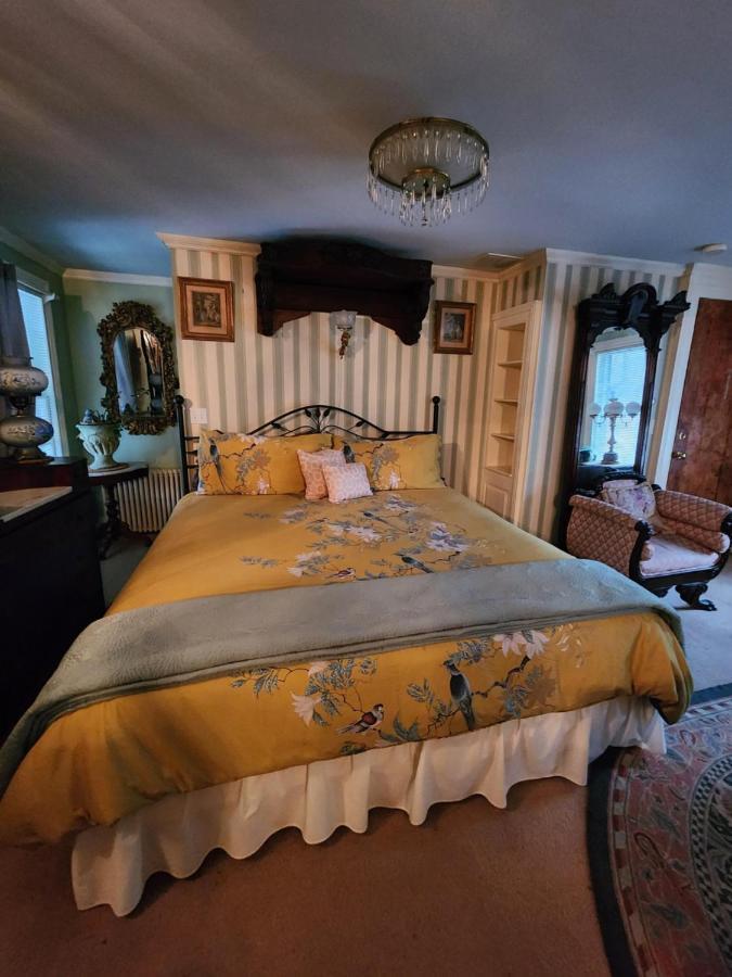 House Of 1833 Bed And Breakfast Містик Екстер'єр фото